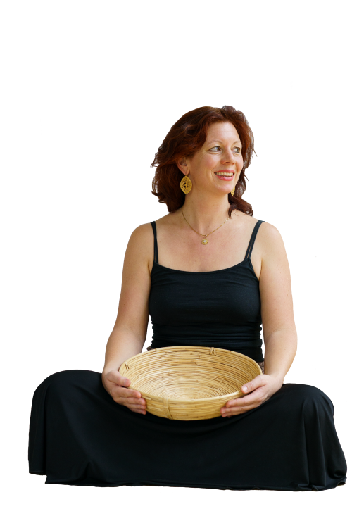 Frausein aus Liebe zur Erde, Stefanie Heinis, Tanz, Ritual, Natur, Herzsingen, Dornach, Arlesheim