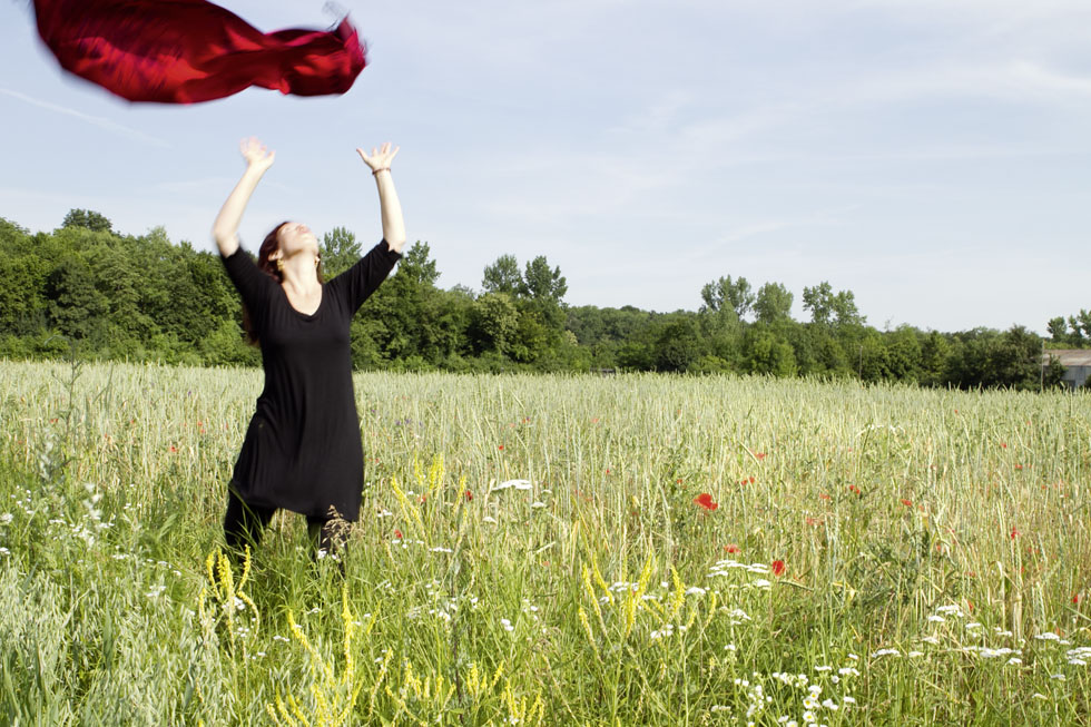 frausein aus liebe zur erde, stefanie heinis, arlesheim, dornach, tanz, natur, meditation, ritual