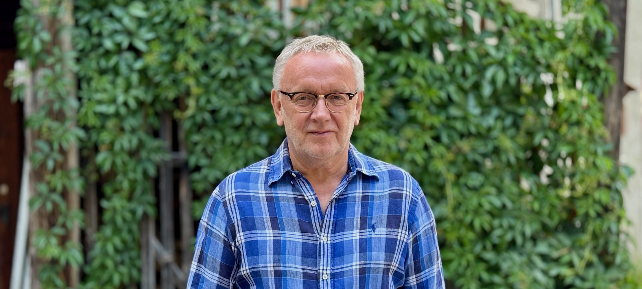 Frausein aus Liebe zur Erde, Stefanie Heinis, Tanz, Ritual, Natur, Herzsingen, Dornach, Arlesheim